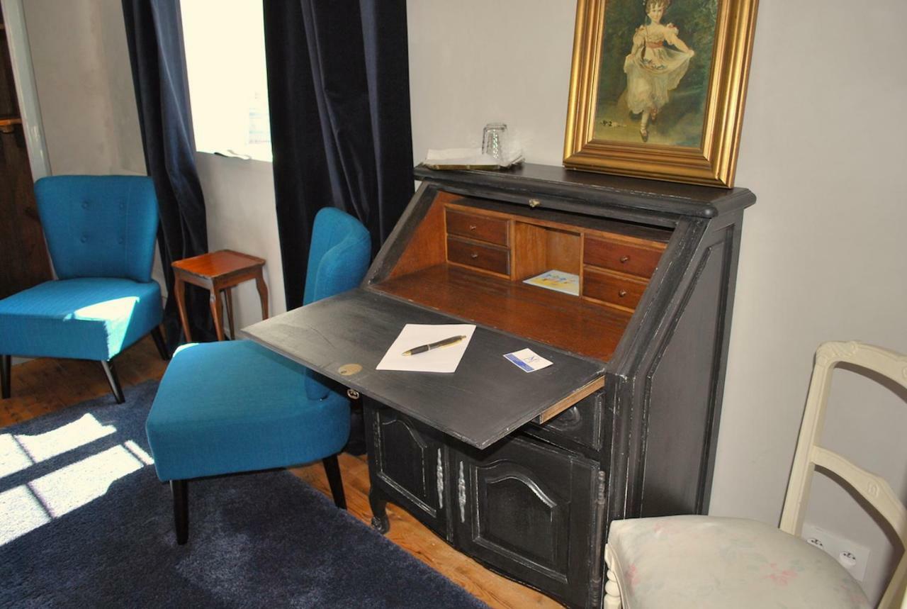 Les Chambres Du Mad Henvic Екстер'єр фото